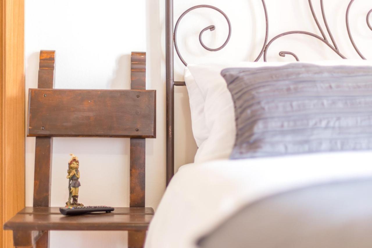 Guest House Casa Del Folletto Στρέσα Εξωτερικό φωτογραφία