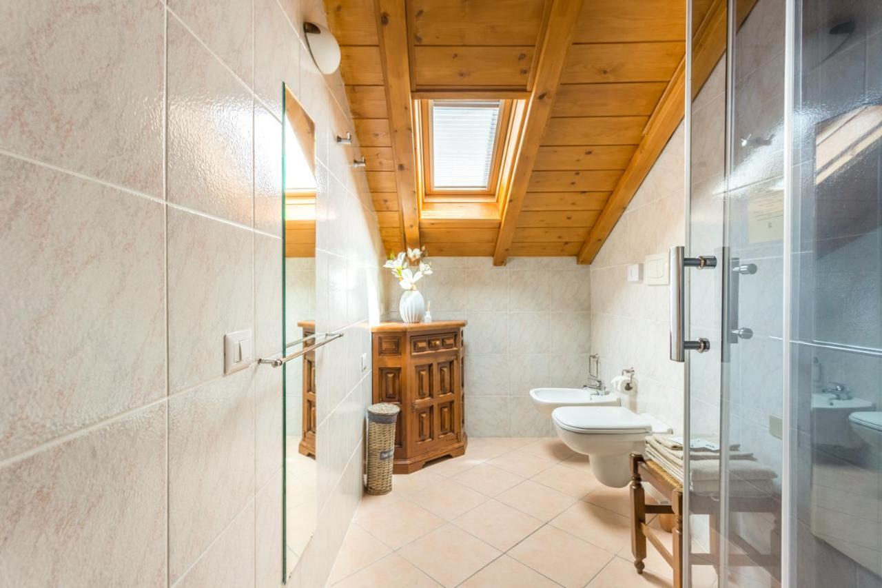Guest House Casa Del Folletto Στρέσα Εξωτερικό φωτογραφία